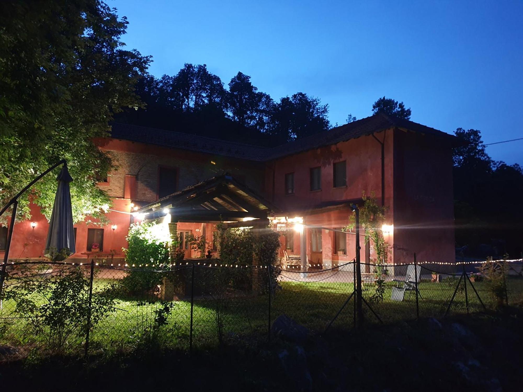 Agriturismo La.Ti.Mi.Da. Villa Cassine Esterno foto