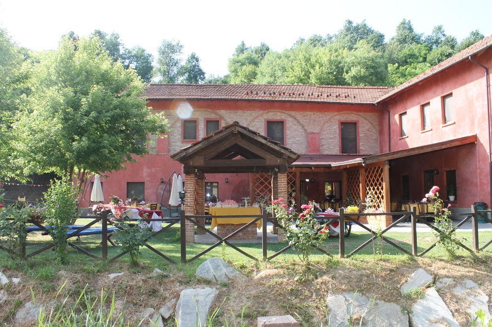 Agriturismo La.Ti.Mi.Da. Villa Cassine Esterno foto